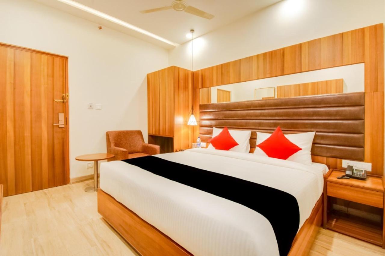 Inn The Centre Nellore Exteriör bild