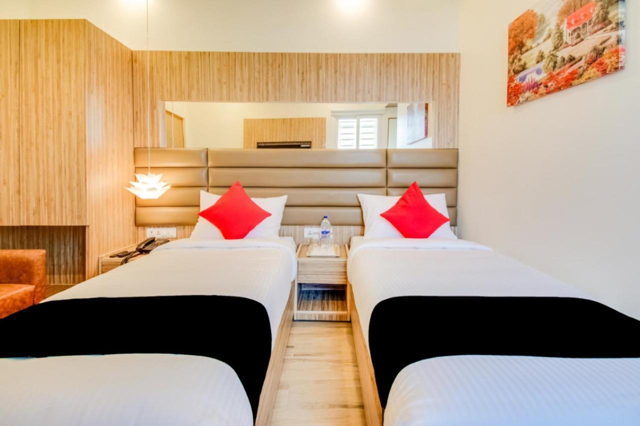 Inn The Centre Nellore Exteriör bild